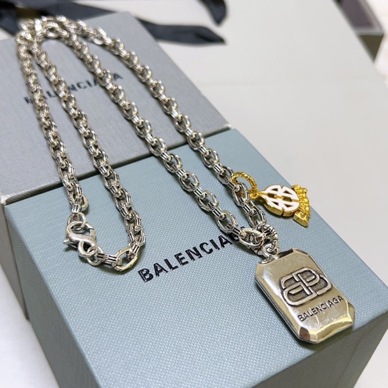 Ba1en*iaga necklaces